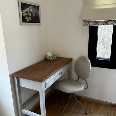 Mulberry - Kyrenia North Cyprus * Lapithos (Northern Cyprus)