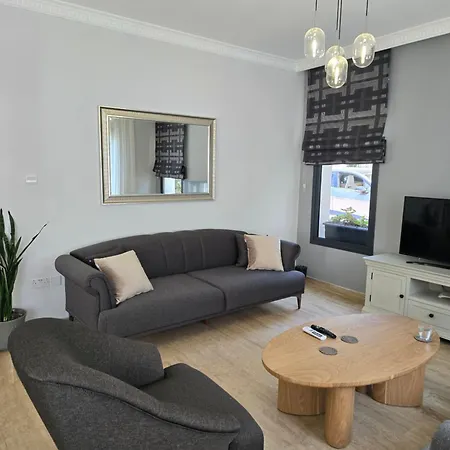 Mulberry - Kyrenia North Cyprus Villa Lapithos (Northern Cyprus)