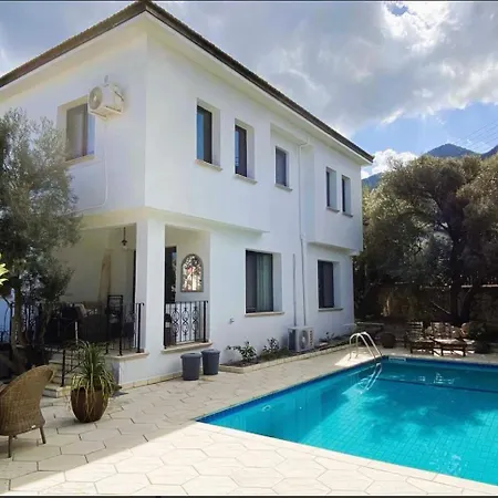 Mulberry - Kyrenia North Cyprus Villa *