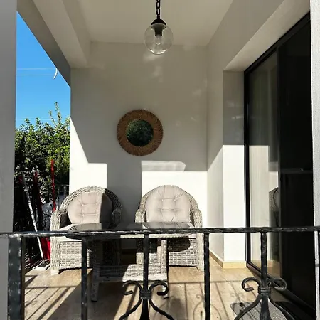 Mulberry - Kyrenia North Cyprus