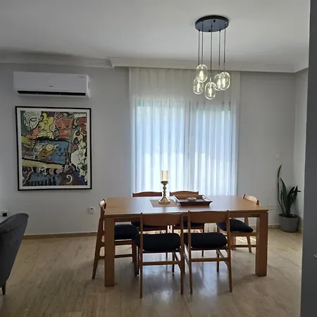 Mulberry - Kyrenia North Cyprus *