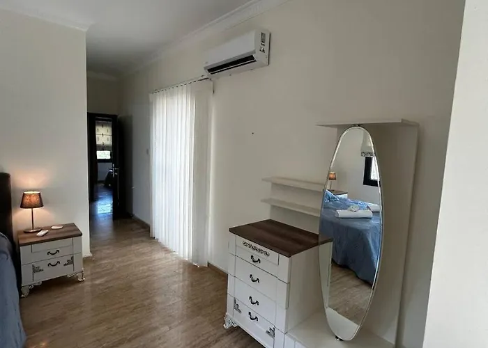 Mulberry - Kyrenia North Cyprus